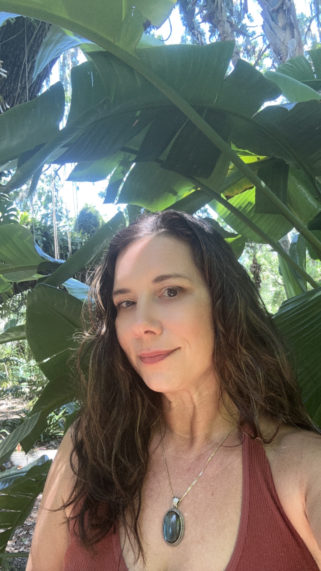 Sara, founder of Sara's Porch & Petals